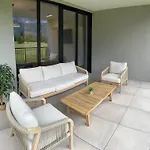 Riverstone Retreat 아파트 *