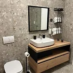 Riverstone Retreat 아파트 *