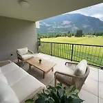 아파트 Riverstone Retreat