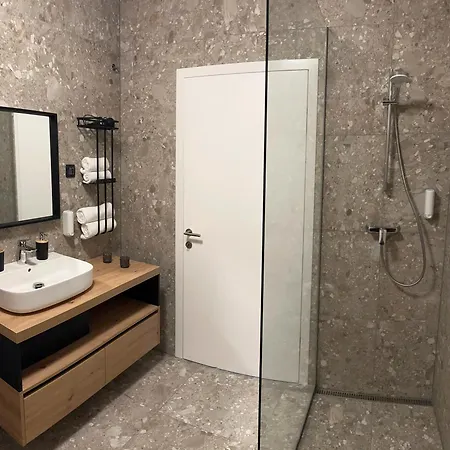 Riverstone Retreat *