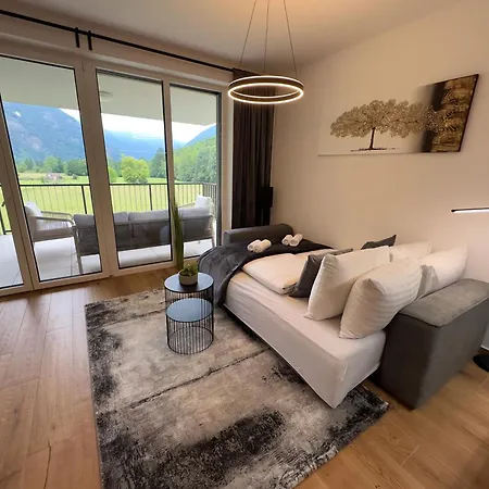 Daire Riverstone Retreat