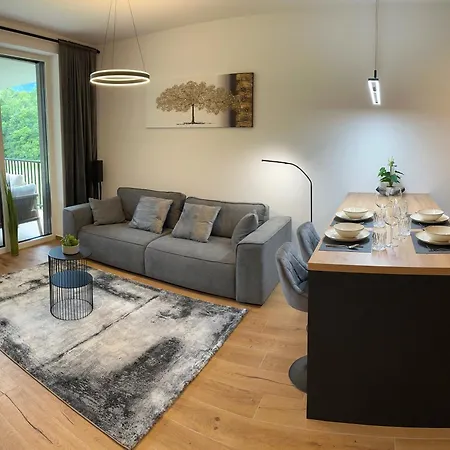 Apartment Riverstone Retreat