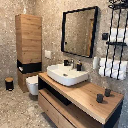 Riverstone Retreat Daire Bovec