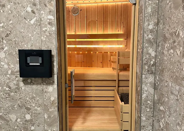 Riverstone Retreat *